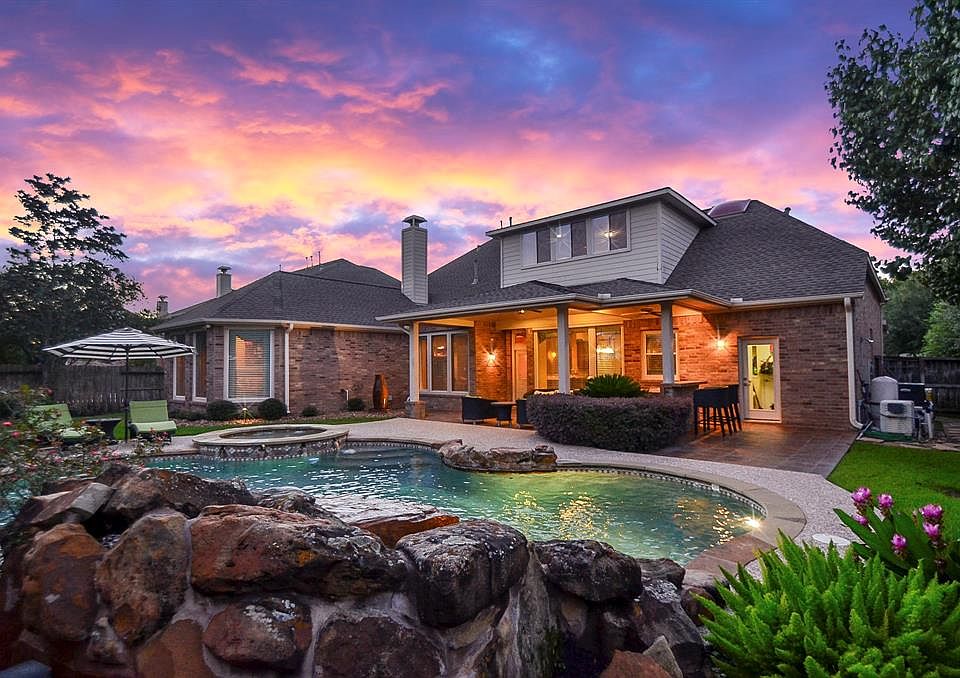 1st image of 23415 Fairway Valley Ln