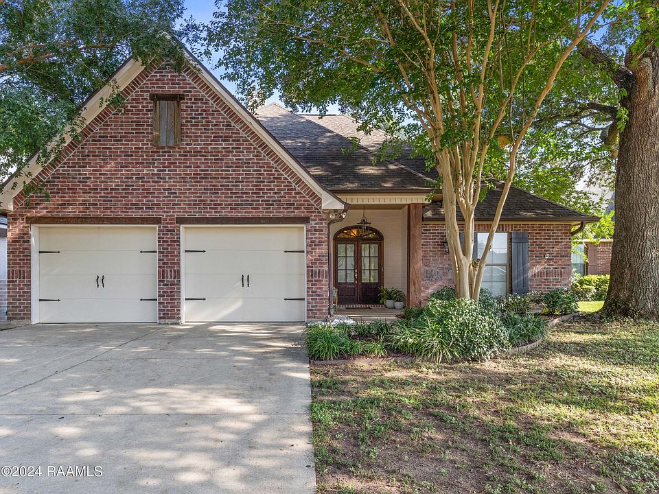 1st image of 41 Oakthorn Ct