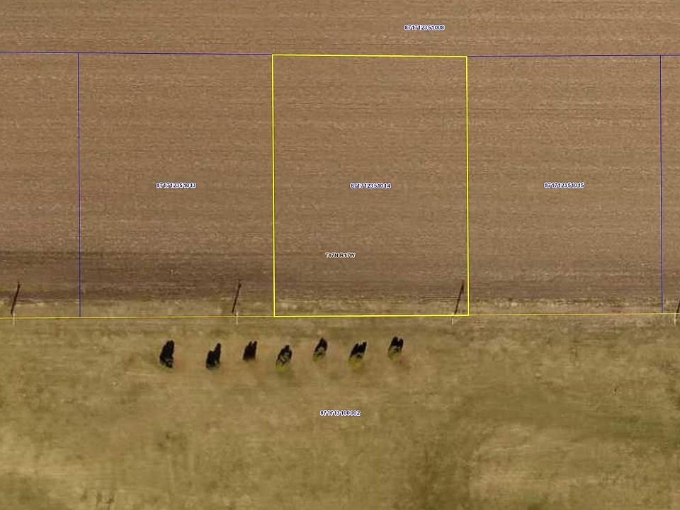 1st image of 10 Prairie Dr
