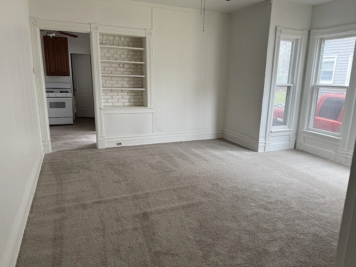Building Photo - 232 Sprague St #1