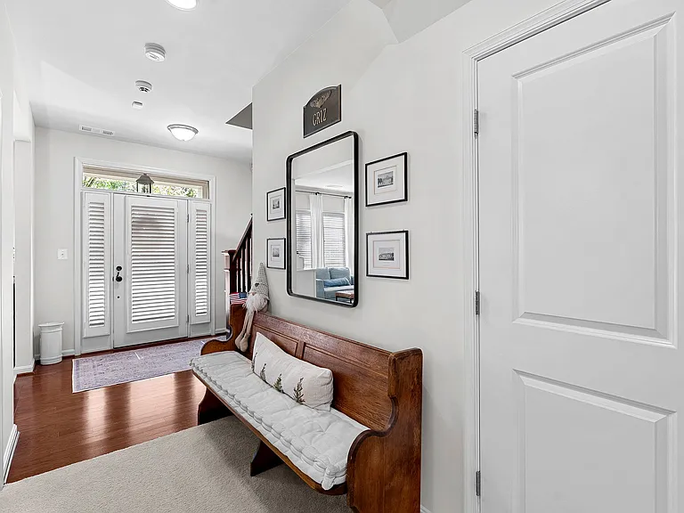 22840 Goldsborough Ter — Photo 3