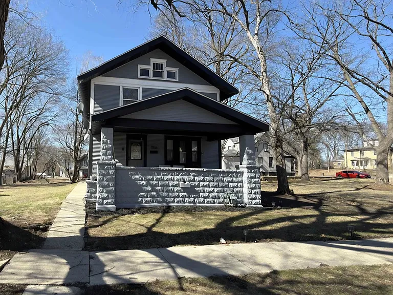1036 N Winnebago St — Photo 1