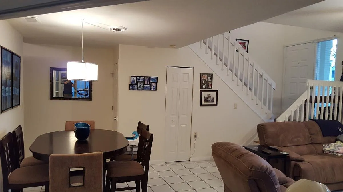 9851 SW 117th Court — Photo 4