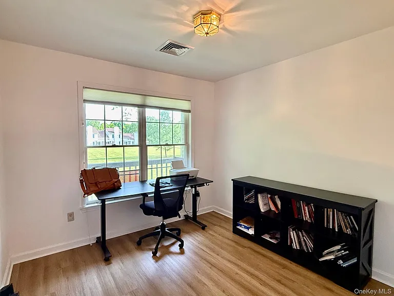 68 Rosemary Way — Photo 12