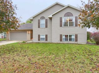 1502 E Grand Ave, Saint Joseph, IL