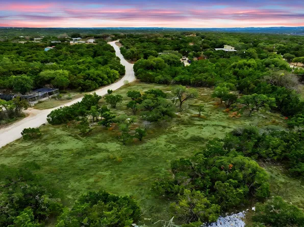 740 Hillcrest Trl, Spring Branch, TX 78070