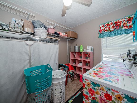 5th image of 212 S Stewart St