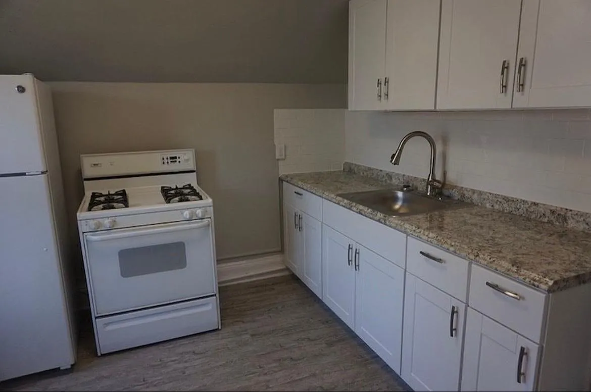 4735 Bryant Ave N — Photo 3