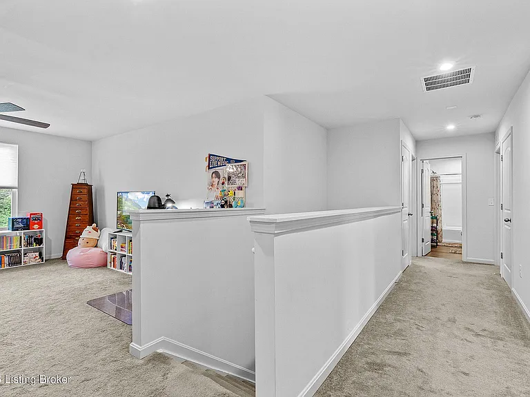 12034 Wooden Trace Dr — Photo 32