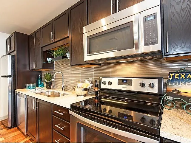 LTV Tower Apartments — Photo 59
