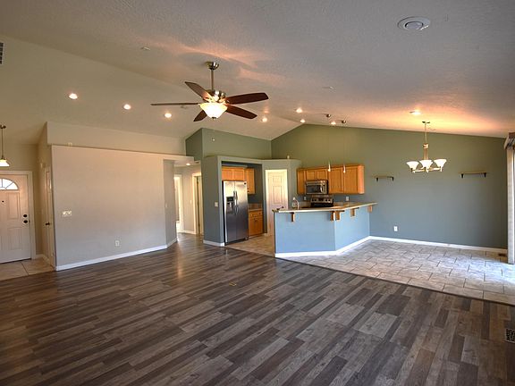 5th image of 1266 Saint James Ct
