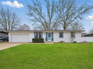 2013 Mantilla Dr, Florissant, MO
