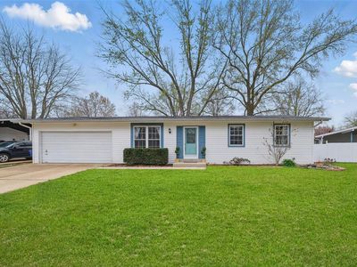 2013 Mantilla Dr, Florissant, MO, 63031