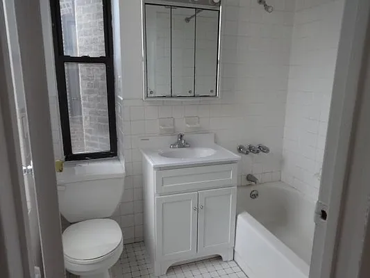 Rented by Keller Williams NYC | media 18