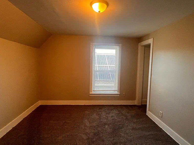 1435 Villa St — Photo 19