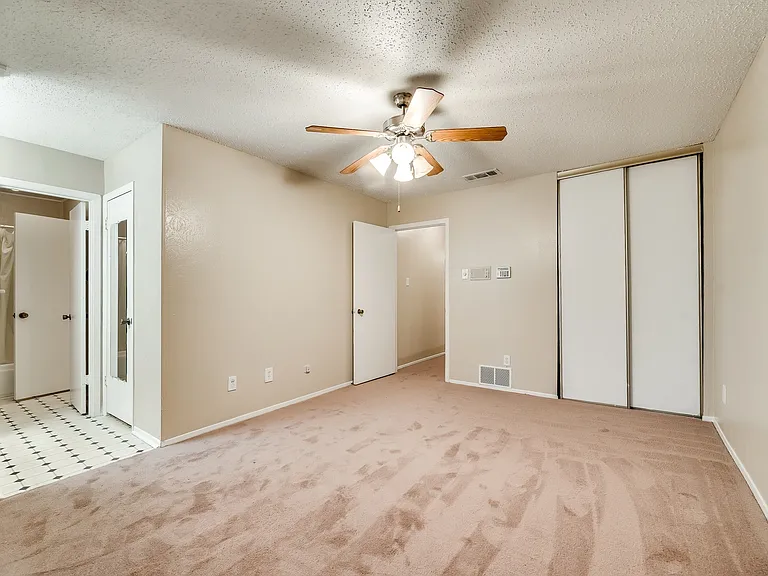 3101 Duck Creek Pkwy — Photo 4
