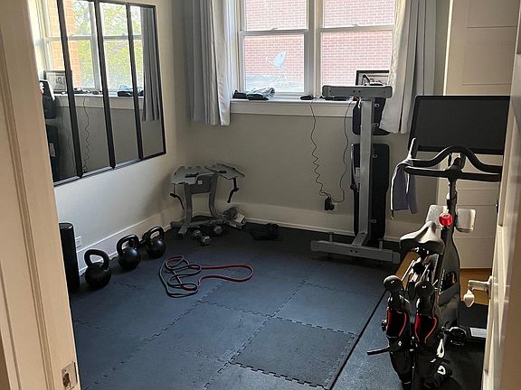 4th image of 3726 N Lincoln Ave APT 3N