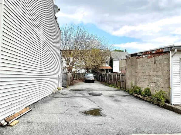421 N Howard St, Allentown, PA 18102