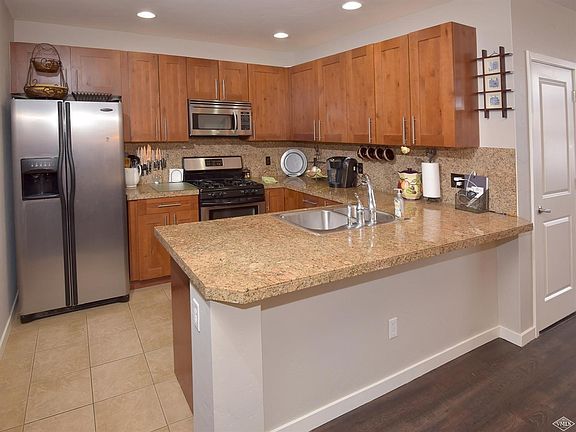 3rd image of 22 Gambel St
