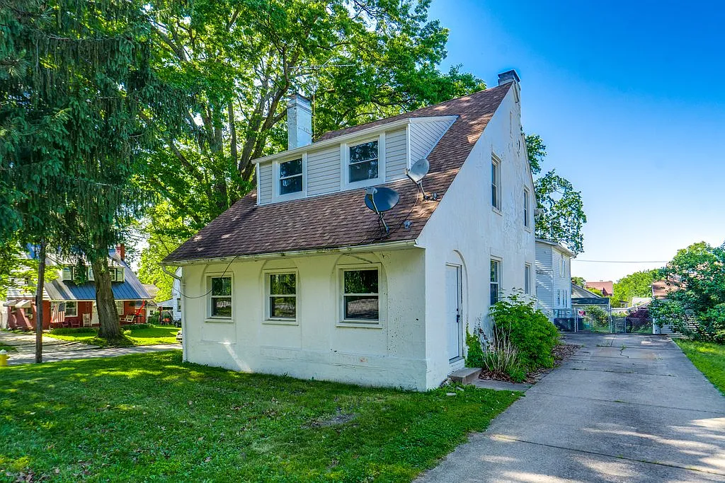 3 bed, 1.5 bath, 1288 sqft, $1,250 — Photo 2