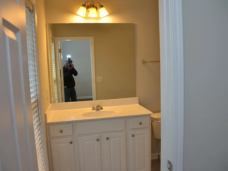 Master Bed Room - Entry