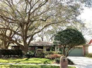 6205 Tanager Pl, Temple Terrace, FL 33617