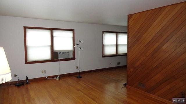 2nd image of 89 Davis Ave
