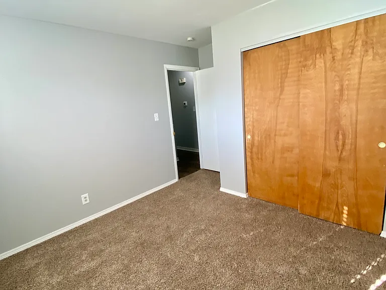 9315 Ellen Dr — Photo 17