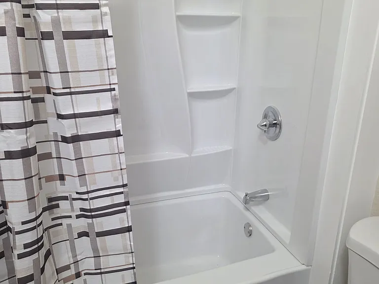 1148 Smith Ave SW — Photo 1