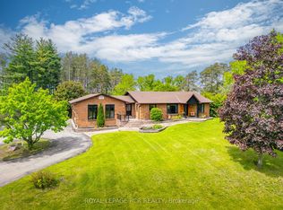 1 Lormik Dr, Uxbridge, ON L9P 1R9