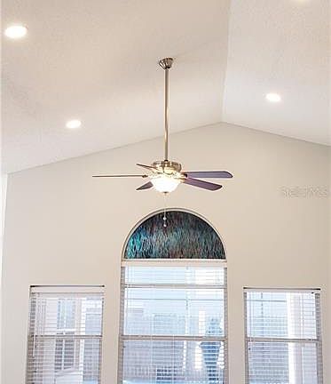 4th image of 2756 Burwood Ave #4