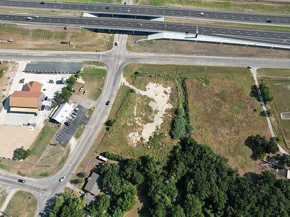 5th image of 7379 W Us Highway 190
