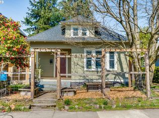 703 NE Sumner St, Portland, OR 97211