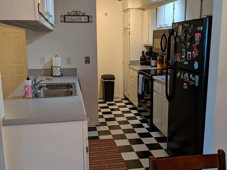 246 Hillsboro Pl — Photo 11