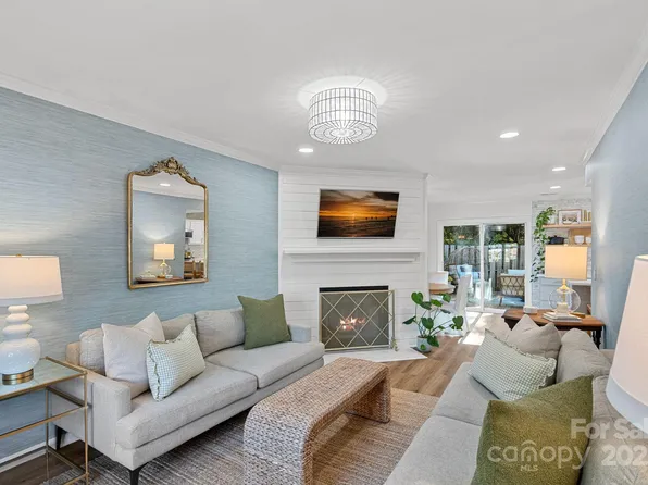 3130 Heathstead Pl, Charlotte, NC 28210