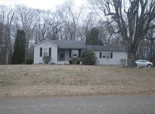 395 Simpson Rd, Sparta, TN 38583