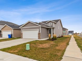 1503 S 67th Ave S, Fargo, ND 58104