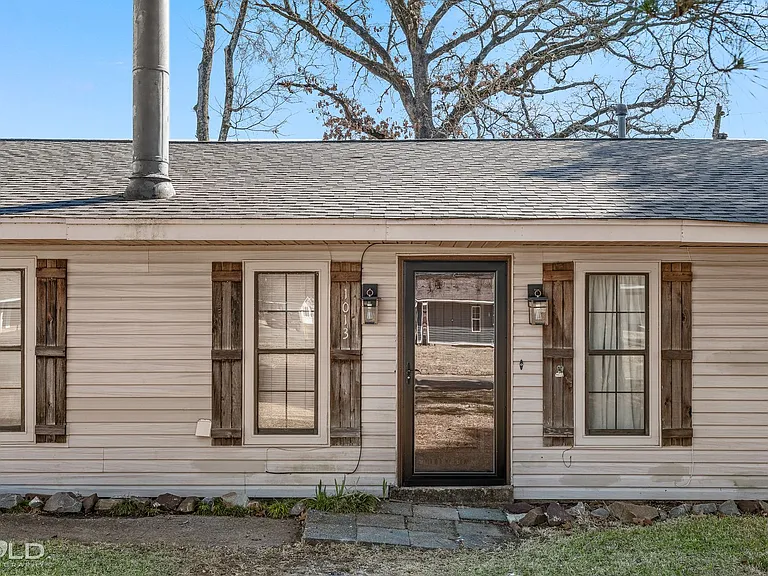 1013 Peyton Ave — Photo 9