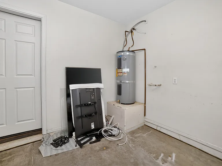 10320 S Tornado Ave — Photo 25