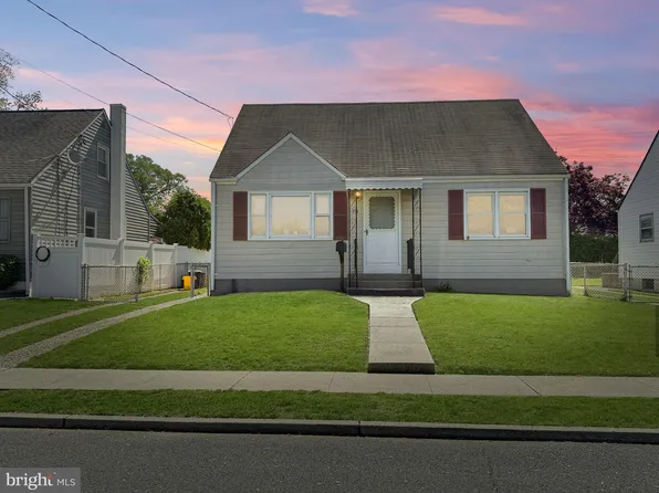 75 Unwin Dr, Hamilton, NJ 08610