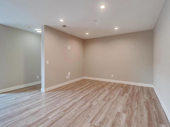 5th image of 4589 Gila Ave #1