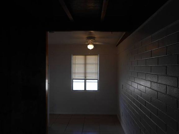 3rd image of 3139 N Fontana Ave