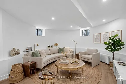 171 Parkside Dr Photo 1