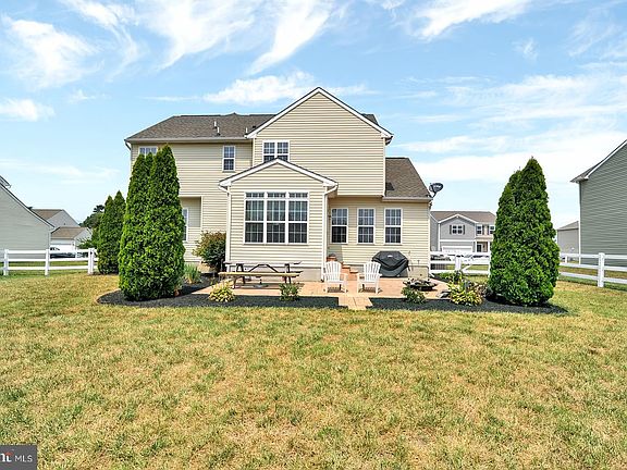 4th image of 66 White Birch Dr