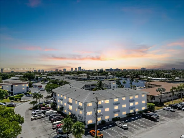 600 Pine Dr APT 111, Pompano Beach, FL 33060