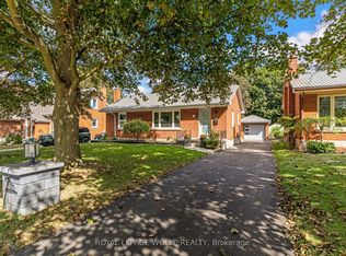 135 Patricia Ave, Kitchener, ON N2M1J5