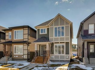 651 N Savanna Lndg NE, Calgary, AB T3J2E4