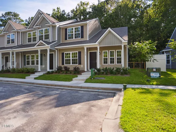 210 Admiration Ave, Beaufort, SC 29906