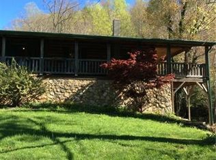 28 High Country Ln, Clyde, NC 28721