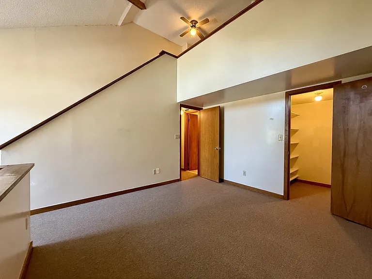 105 Tremont Ave #C — Photo 8
